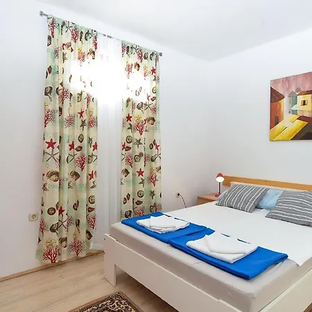 Apartment Fuer 3 Personen Ca 35 Qm In Stinjan, Istrien Istrische Riviera Stinjan