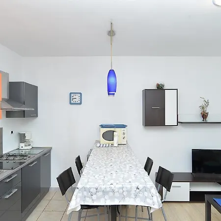 Fuer 3 Personen Ca 35 Qm In Stinjan, Istrien Istrische Riviera Apartman