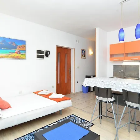 Fuer 3 Personen Ca 35 Qm In Stinjan, Istrien Istrische Riviera Apartman Stinjan